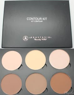 Anastasia Beverly Hills Contour Kit in Light to Medium - Phyrra.net Anastasia Beverly Hills Contour Kit, Anastasia Makeup, Highlighting And Contouring, Anastasia Beverly Hills Contour, Pale Girl, Makeup Pallets, Contour Kit, Makeup Must Haves