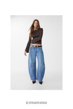 Mid-rise jeans with front pockets. Back patch pockets. Front zip fly and metal button fastening. Balloon Fit Jeans, Womens Trouser Jeans, Balloon Jeans, Mid Rise Jeans, Trouser Jeans, Metal Buttons, Fit Jeans, Jeans Fit, Metallica