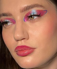 Space Cowgirl Makeup, Cowgirl Makeup, Art Editorial, Space Cowgirl, Apply Makeup, School Makeup, Makeup Artistry, Beauty School, Makeup Items