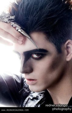 best male makeup dark - Google Search Mens Warlock Makeup, Gothic Makeup Ideas Men, Goth Mens Makeup, Mens Gothic Makeup, Gothic Men’s Makeup, Drag King Makeup, Wolf Makeup, Editorial Make-up, Fantasy Make-up