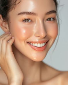 Glowing Skin Aesthetic, Grapeseed Oil Benefits, Beautiful Glowing Skin, Skin Images, Skin Model, Boost Collagen, Skin Photo, Glowing Face, Beauty Clinic