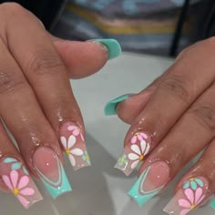 There's a new beauty trend taking over Instagram and it's absolutely stunning. Say hello to "quartz nails". Spring Acrylic Nail Designs 2024, Short Acrylic Nails Spring 2024, Cute Short Nails For Summer, Spring Summer Nails 2024 Trends, Summer Nail Design 2024, Cute Short Gel Nails Summer, Nail Art Designs Summer 2024, Fun Nails Summer, Flower Nails Pink