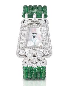 La montre à secret de Graff en émeraude Green Emerald Bracelet, Emerald Watch, Carved Emerald, Diamond Watches, Authentic Jewelry, Emerald Jewelry, Women Wrist Watch