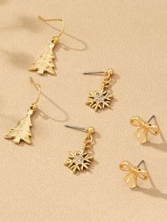 You will love the Gold Holiday Trio Earring Set this season! 3 adorable pairs that are perfect for any occasion! Assortment of Small Sizes Gold Holiday, 2024 Christmas, Graphic Tee Dress, Creative Stuff, Holiday Outfit, Holiday Jewelry, Christmas Earrings, Gift Card Sale