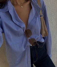 Dark Blue Striped Shirt Outfit, Blue Shirt Outfits Women, Blue Shirt Women Outfit, Shirt Outfits Women, Shirt Women Outfit, Blue Shirt Outfit, Scandi Fashion, Blue Shirt Women, Relaxed Outfit