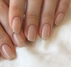 Nail inspo, short acrylic nails, natural nails, natural acrylic nails, gel nails, nude nails, Kendall Jenner nails, fall nails, wedding nails, minimal nails, russian manicure Natural Square Nails, Square Gel Nails, Natural Acrylic Nails, Subtle Nails, Nagel Tips, Short Square Nails