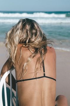 Island Bralette Salty Hair, Hot Lingerie, Photography Beach, Beach Please, Cooler Look, Beach Bum, Beach Babe, Beach Wears, Beach Vibe