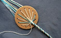 Durham Weaver: Weaving a tubular cord on an inkle loom and with a weaving disc. Cord Weaving, Glass Bead Crafts, Weaving Book, Basket Weaving Diy, Peg Loom