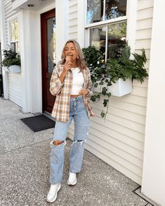 Casual Dress Up Outfit, Fall Outfit Still Hot Outside, Outfit Ideas Charleston, Fall Outfits Dress Up, Cute Fashion Inspo Outfits, Cute And Simple Fall Outfits, Fall Activities Outfits, Fall Outfits College Casual, September Fall Outfits