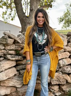 Love One Another Graphic Tee by Texas True Threads – Horse Creek Boutique Kimono And Jeans, Western Chic Fashion, John 15 12, Mustard Cardigan, Western Style Outfits, Nashville Outfits, Rodeo Fashion, Western Outfits Women, Love One Another