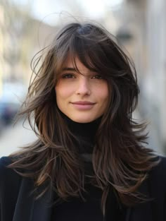 Stylish Medium Ladder Hairstyles – Refresh Your Look Med Length Layered Haircuts, Medium Soft Layered Hair, Choppy Layered Haircuts For Long Hair, Medium Haircut Layers, Medium Shag Cut, Medium Shaggy Haircuts, Hair Refresh, Medium Haircut, Haircut Medium