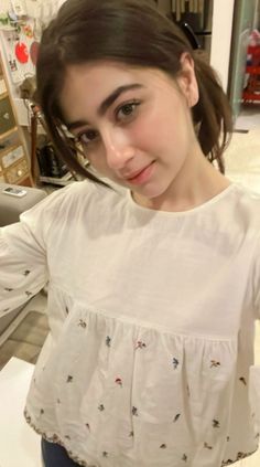 Desi Short Hair, Short Hair Face Claim, Photos In Kurti, Short Kurti, Casual Indian Fashion, Casual College Outfits, Desi Fashion Casual, Chique Outfits