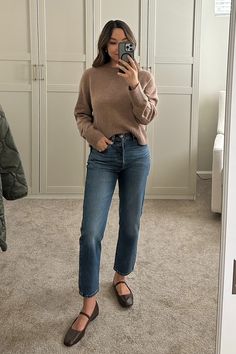 8 Ways to Style Ballet Flats for Fall - LIFE WITH JAZZ Straight Leg Jeans And Ballet Flats, Flats Jeans Outfit, Black Ballet Flats Outfit Jeans, Flats With Dress Outfit, Black Ballet Flats Outfit 2024, Tan Ballet Flats Outfit, Square Toe Ballet Flats Outfit, Ballet Flats Outfit Fall, Jeans And Ballet Flats Outfit