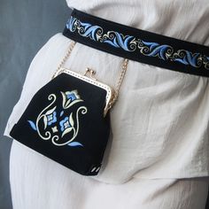 Тюбетейка Bashkir Traditional Clothing, Fabric Paint Diy, Diy Bracelet Designs, Fabric Paint, Unique Products, Casual Fits, Traditional Art, Bracelet Designs, Diy Bracelets