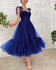 Royal Blue Tulle Evening Dress For Wedding, Blue Tulle Prom Evening Dress, Royal Blue Tulle Evening Dress, Fitted Royal Blue Tulle Evening Dress, Blue Tulle Evening Dress With Tulle Skirt, Blue Tulle Evening Dress For Prom Season, Blue Tulle Evening Dress For Gala, Blue Tulle Evening Dress With Sweetheart Neckline, Royal Blue Tulle Dress For Prom