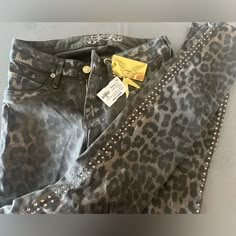 Size 26 Robin’s Skinny Jeans, Leopard Print With Gold Studs Down The Sides. New With Tags Robin Jeans, Leopard Print Jeans, Diy Clothes Refashion, Mini Slip Dress, Refashion Clothes, Going Out Dresses, Diy Clothes, Leopard Print, Designer Dresses