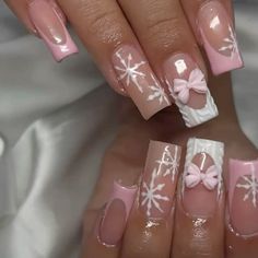 #notmine #fyp #aesthetic #christmas #wjnter #christmasnails#pinkmas Y2k Christmas Nails Short, Short Christmas Nails Pink, Simple Christmas Nails Pink, Christmas Nails Asthetics, Christmas Nails Y2k, Short Pink Christmas Nails, Cute Pink Christmas Nails, Christmas Nails Bows