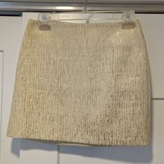 Such A Cool Skirt! It's Creamy Colored With Gold Design Over It, And Is Lined. It Is Short (At Least For Me - 5'7") And Sits Above Your Hips. So So Pretty For Many Different Occasions. No Tags, New. White Tweed Skirt, Cool Skirt, High Rise Denim Skirt, Skirts Cute, Grey Pleated Skirt, Mini Skater Skirt, Tiered Mini Skirt, Cream Skirt, Stretchy Skirt