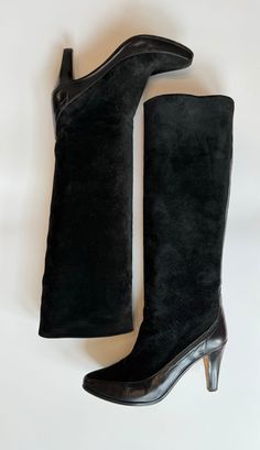 "I love Andrea Pfister designs! These Italian boots are so classic. Tall pull on black suede boots with black leather trim. Leather lined. Size 8 Good Vintage Condition 3.5\" Heel 15.5\"Shaft 15\" Boot Opening 14.75\" Shaft Circumference 3\" Wide" Italian Boots, High Heel Stiefel, Black Suede Boots, Heel Boots, High Heel Boots, Suede Boots, Leather Trim, Boot Shoes Women, Black Suede