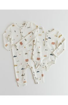 Vehicles zoom across this organic-cotton bodysuit with snaps between the legs for easy diaper checks and changes. 100% organic cotton Machine wash, tumble dry Imported