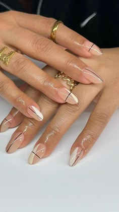 Short Nail Abstract Designs, Minimal Nail Design Natural, Gelx Apres Nails Short, Neutral Abstract Nails, Nude Abstract Nails, Gelx Apres Nail Designs, Sonia Sanchez, Minimal Nails