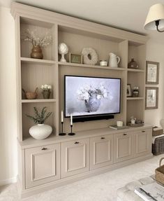 Built In Shelves Living Room, Living Room Wall Units, Living Room Built Ins, New Living Room, Living Room Tv, Dream House Decor