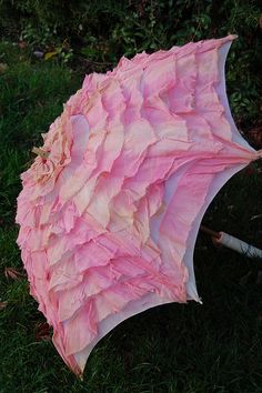 Pretty Umbrellas, Pink Parasol, Pink Umbrella, Pink Things, I Believe In Pink, Under My Umbrella, Vintage Fans