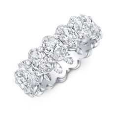 three rows of diamond rings on top of each other, with the center surrounded by smaller diamonds