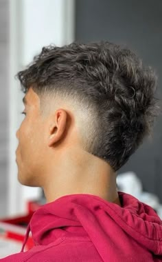 Mid Fade Haircut, Fade Haircut Curly Hair, Mohawk Hairstyles Men, Low Fade Haircut, Haircuts Short Hair, Boys Haircut