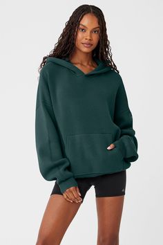 Scholar Hooded Sweater - Midnight Green Cute Cropped Hoodie, Alo Sweatshirt, Green Hoodie Outfit, Forest Green Hoodie, Dark Green Hoodie, Sweat Sets, Comfy Sweats, Midnight Green, Fall Hoodies