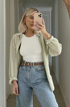 Different Astethics Outfits, Style Astethics, Outfit Astethics, Easy Mom Outfits, Laura Jade Stone, Fashion Mistakes, Mode Inspo, Jade Stone, Mom Outfits