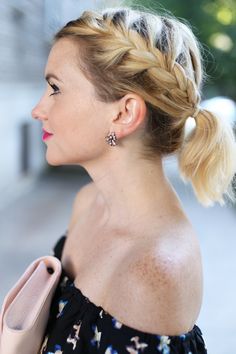 Poor Little It Girl - Off The Shoulder Floral Dress - @poorlilitgirl Cute Ponytail Hairstyles, Short Hair Ponytail, Short Ponytail, Pony Hairstyles, Girls Short Haircuts, Ponytail Hairstyles Easy, Hairstyles Aesthetic, Penteado Cabelo Curto