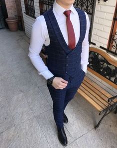 Terziademaltun - İtalyan stil ceket yelek pantolon lacivert erkek takım elbise T2148 (1) Men Suits Blue, Business Attire For Men, Dapper Suits, Mens Vest Jacket, Black Suit Men, Blue Suit Men, Waistcoat Men, Indian Men Fashion, Waist Coat