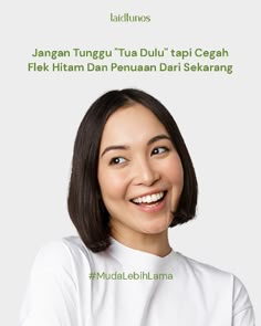 Kamu gak harus menginjak usia tua dulu baru perawatan anti aging. Karna sebaik-baiknya perawatan kulit awet muda bisa dimulai dari sekarang. Buat dapetin kunci yang terhindar dari tanda-tanda penuaan dan flek hitam kamu bisa serahin ke Laidlunos, formulasi yang cakep nih buat atasin atasin masalah penuaan😉 Photography Cosmetics, Skincare Design, Content Plan, Beauty Content, Beauty Clinic, Professional Skin Care Products, Story Ig, Marketing Content