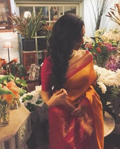 Traditional South Indian Saree Look, South Indian Sarees Traditional, Sari South Indian, South Indian Saree Look, South Indian Fashion, South Indian Saree, Sarees For Girls, Saree Wearing, Simple Saree Designs