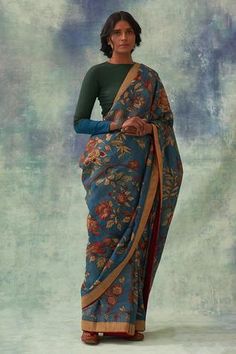 Shop for Kasturi Kundal Blue Tilak Kalamkari Kanjivaram Silk Saree for Women Online at Aza Fashions Penkalamkari Saree, Hand Painted Saree, Painted Saree, Saree Blue, Saree Women, Kanjivaram Saree, Sarees Banarasi, Kanjivaram Silk Saree, Hand Painted Sarees