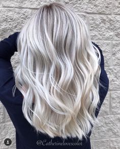 Platinový Blond, Ash Blonde Hair Colour, Icy Blonde Hair, Colour Hair, Balayage Blonde, Colour Trends, Silver Blonde, Ash Blonde Hair, Icy Blonde