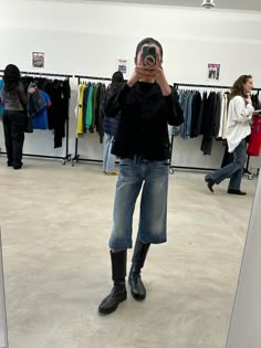 Black Square Toe Boots Outfit, Jeans Tucked Into Boots, Square Toe Boots Outfit, Black Square Toe Boots, Living Aesthetic, 20s Style, Outfit 2020, Street Fits, Fall Ootd