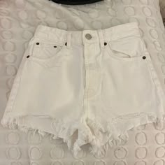 Brand New Jean Shorts Size 4 Cute White Shorts, Zara White Beach Bottoms, White High Rise Bottoms For Day Out, White High-rise Bottoms For Day Out, Zara High Waist Summer Bottoms, Zara High-waisted Shorts For Summer, Zara High-waisted Summer Shorts, Summer High Rise White Bottoms, Zara Summer High-waisted Shorts