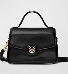 Premium Tory BurchRobinson Small Leather Top-Handle Bag Black Original Packaging, Women's Bags Tory Burch Kira Chevron, Kira Chevron, Ella Tote, Tory Burch Kira, Fall Handbags, Convertible Crossbody Bag, Tory Burch Robinson, Structured Bag, Womens Designer Handbags