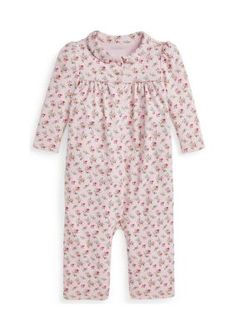 Made with an ultra-soft cotton interlock, this one-piece from Ralph Lauren Childrenswear is extra charming thanks to a Peter Pan collar and floral print. Size 9 months has a 24.25" body length (front and back) and a 14.5" sleeve length Sleeve length is taken from the center back of the neck Signature embroidered Pony at the left chest Peter Pan collar Two-button placket Concealed snapped placket extends to the hem Puffed long sleeves Shirred yoke at the front and back Lined with jersey at the yoke By choosing Ralph Lauren's cotton products, youre supporting the investment in the Better Cotton mission to help cotton communities survive and thrive while protecting and restoring the environment. This product is sourced via a mass balance system and therefore may not contain Better Cotton. Vis Puffed Long Sleeves, Bridal Boots, Swimsuit Cover Up Dress, Red Summer Dresses, Guest Outfit, Ralph Lauren Polo, Pan Collar