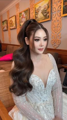 Thai Wedding Hairstyles, Wedding Pony Tailed Hairstyle, Sangjit Hairstyle, Thailand Hairstyle, Sangjit Hairdo, Thai Hairstyle, Asian Wedding Hairstyles, Bride Hairdo, Illustration Poses