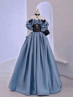 This stunning Off Shoulder Blue Princess Style Satin Prom Dress with Crystal will make you look like a queen on your special day. A perfect choice for prom, this ball gown is made from luxurious satin fabric and features an off-shoulder neckline and a full skirt with a cinched waist. A beautiful crystal embellishment adds an extra touch of glamour to this gorgeous dress. The plus size design ensures a comfortable and flattering fit for any body type. Whether you're attending a wedding or a speci Prom Dress Off Shoulder, डिजाइनर कपड़े, Lace Long Prom Dress, Off Shoulder Evening Dress, 파티 드레스, Old Fashion Dresses, Dress Off Shoulder, Blue Evening Dresses, فستان سهرة