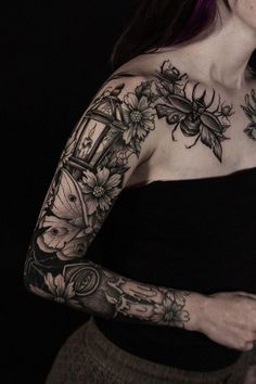 Thigh Tattoos For Women, Back Piece Tattoo, Underboob Tattoo, Upper Arm Tattoos, Floral Tattoo Sleeve, Thigh Tattoos, Spooky Tattoos, Leg Sleeve Tattoo, Floral Tattoo Design