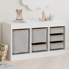 Box für IKEA Trofast Regal zur Aufbewahrung von Spiezeug Wäsche als Kiste im Kinderzimmer zum Ordnung schaffen Trones Ikea, Box For Toys, Trofast Ikea, Ikea Trofast, Toys Storage, Ikea Shelves, Fabric Boxes, Framed Fabric, Toy Organization