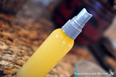 How To Make An Anti-Frizz Hair Mist Frizz Hair, Anti Frizz Hair, Hair Mist, Anti Frizz, Homemade Bath Products, Make Beauty, Diy Health