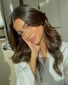 kika cerqueira gomes Curtain Bangs Layered Hair, Curtain Bangs Layered, Birthday Venues, Expensive Makeup, Faking It, F1 Wags, Birthday Makeup, Pierre Gasly, Profile Pictures Instagram