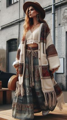 Spring Bohemian Outfits, Bohemian Cold Weather Outfits, Boho Artist Style, Urban Boho Outfits, Boho Winter Outfits Hippie, Boho Style Photoshoot, Boho Indie Outfits, Boho Outfits Winter, Bohemian Winter Outfits