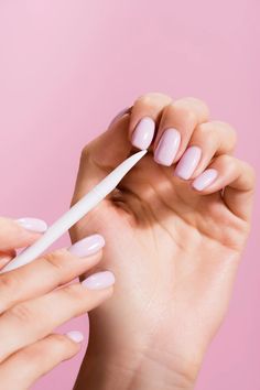 How To Bowl With Long Nails? [Is It Possible To Bowl With Acrylic Nails] if you love long nails, are you wanting to know if you can go bowling with long nails? Nail Bed Damage, With Acrylic Nails, Long Fingernails, Spring Acrylic Nails, Broken Nails, Long Acrylic, Nail Strengthener, Cat Nails