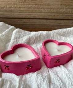 Cherry Heart Candle Candle Clay Pot, Candle Mould Ideas, Valentines Clay Projects, Clay Candle Pots, Sculpd Candle, Unique Clay Projects, Pottery Candle Holders Ideas, Porcelain Clay Ideas, Things To Make With Clay Easy